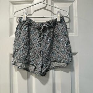 Women’s Diamond Pattern Shorts Lightweight Size XS